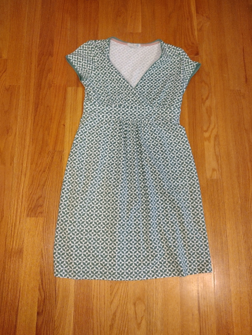 Boden Lola Jersey Knit Faux Wrap Dress Size 4 Geo Pinwheel Print Green Comfy - Picture 2 of 4